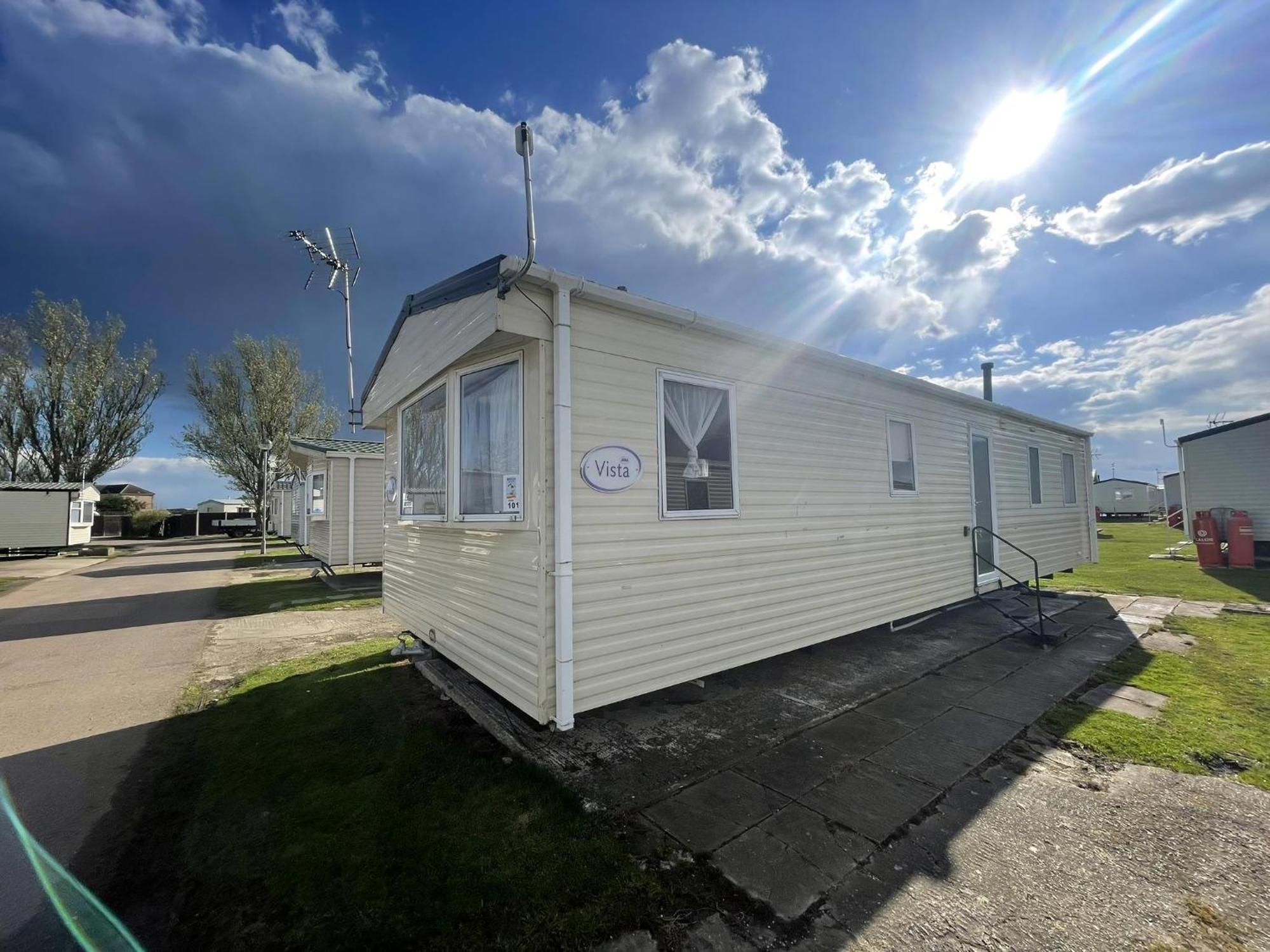 Lovely 8 Berth Caravan At St Osyth Beach Holiday Park Ref 28101G Clacton-on-Sea Buitenkant foto